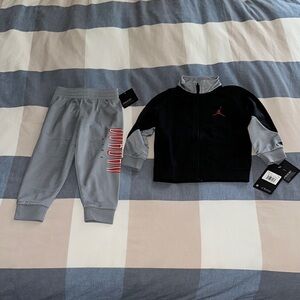 Jordan Black and Gray Relaxed Fit 2 Piece Outifit